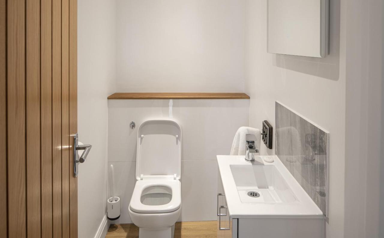 No 1 Wood Street Appartement Swindon Buitenkant foto