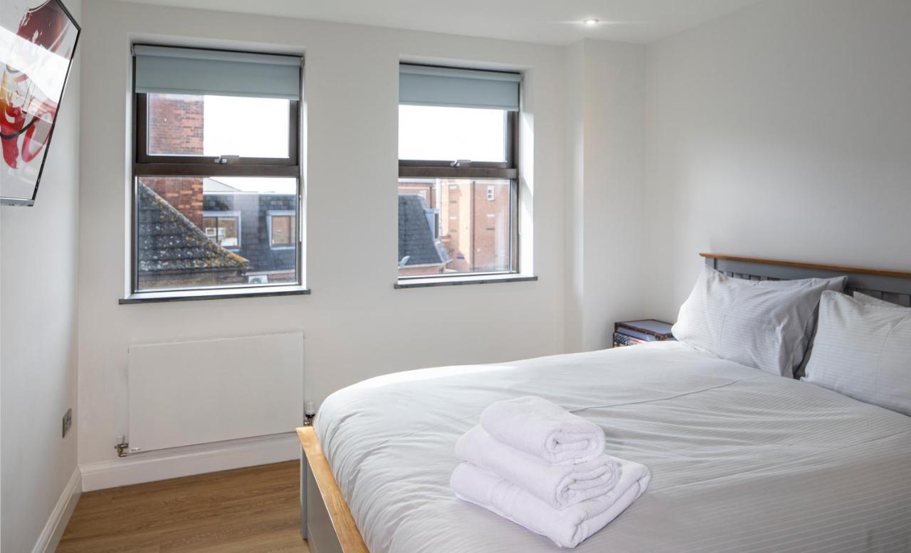 No 1 Wood Street Appartement Swindon Buitenkant foto